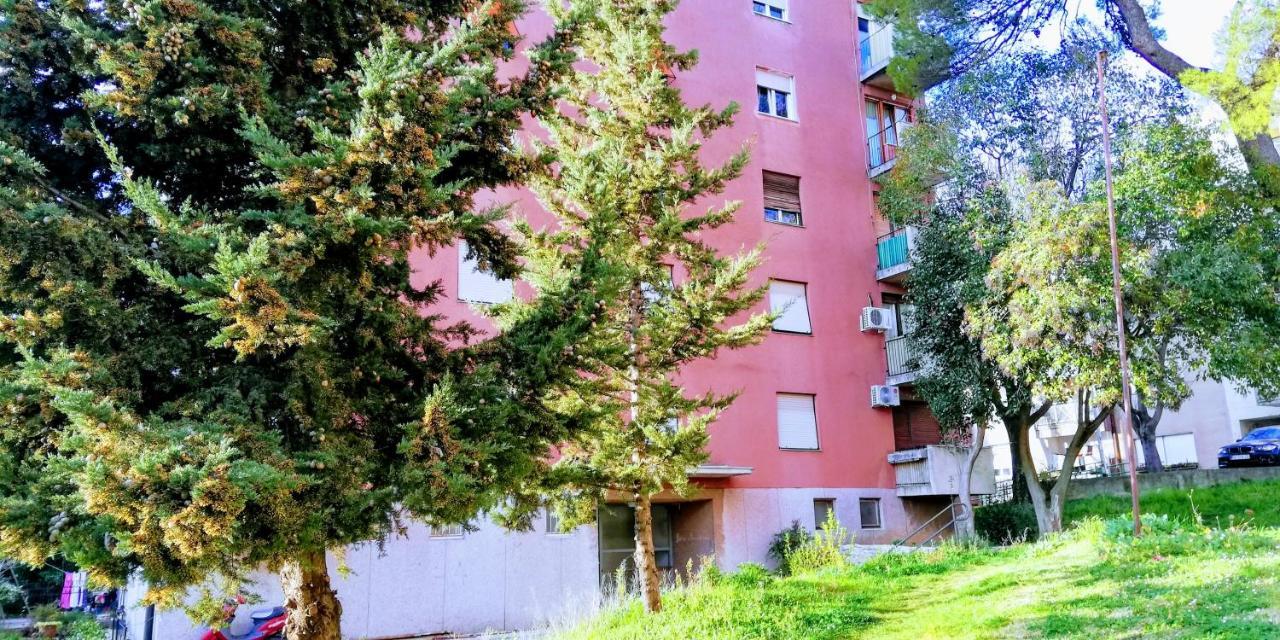 Pula Center Green Park Apartments And Rooms Exterior photo