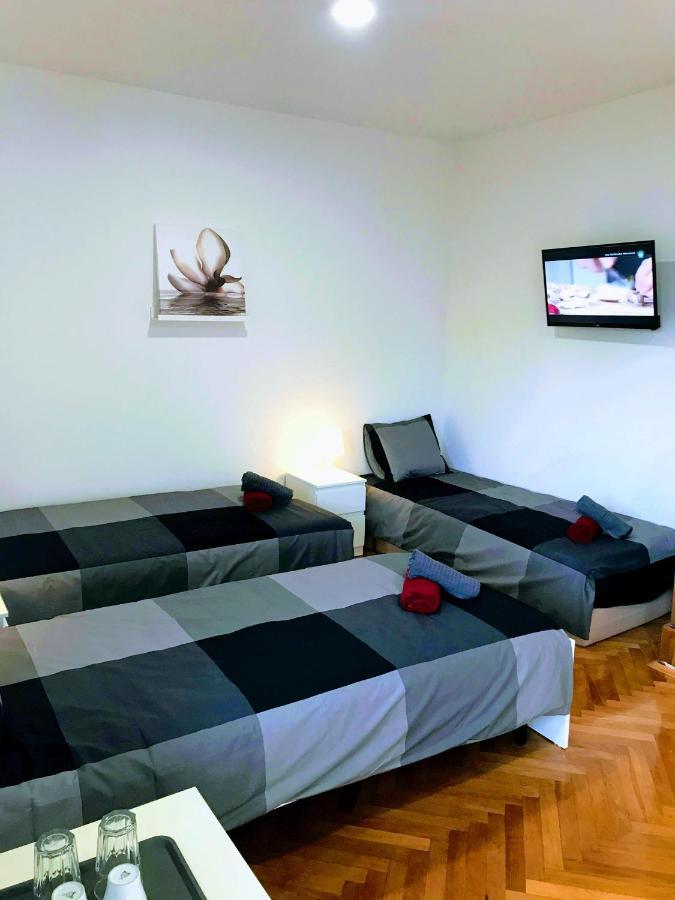 Pula Center Green Park Apartments And Rooms Exterior photo
