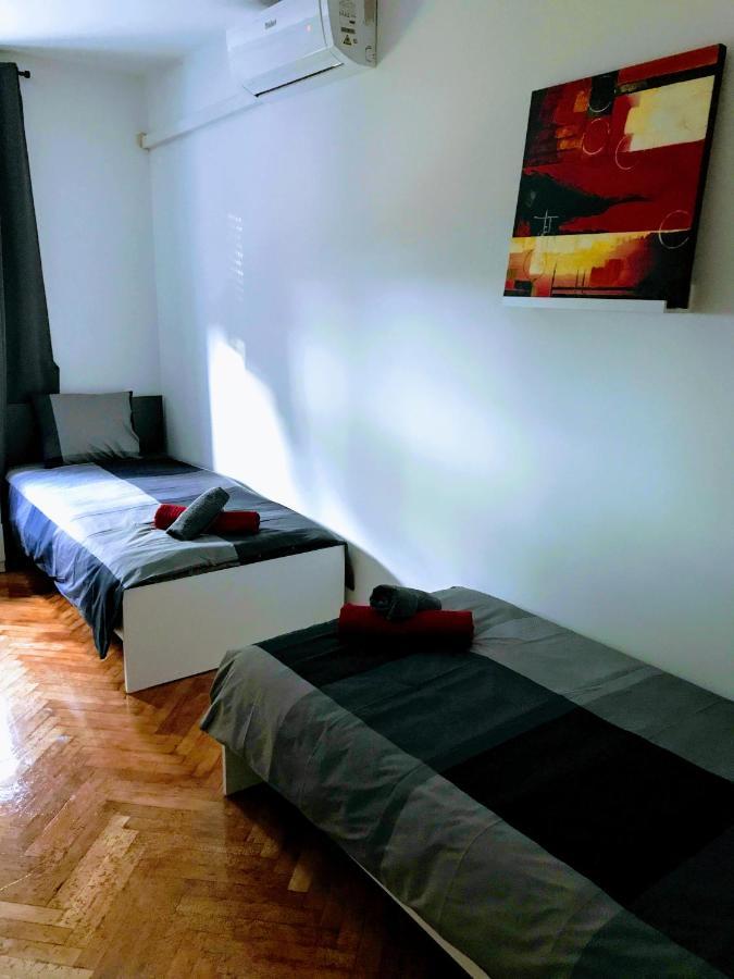 Pula Center Green Park Apartments And Rooms Exterior photo